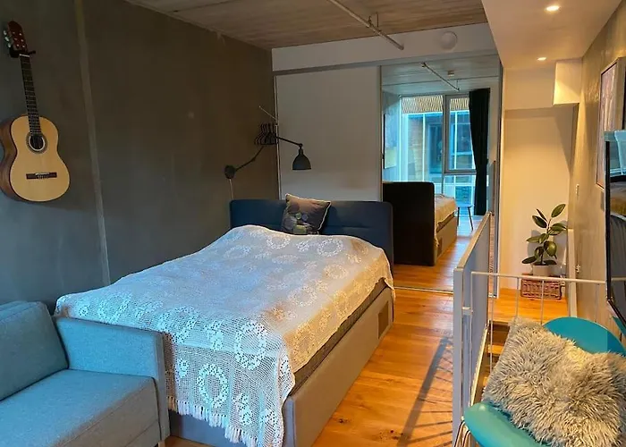 House In New York Style * אורהוס